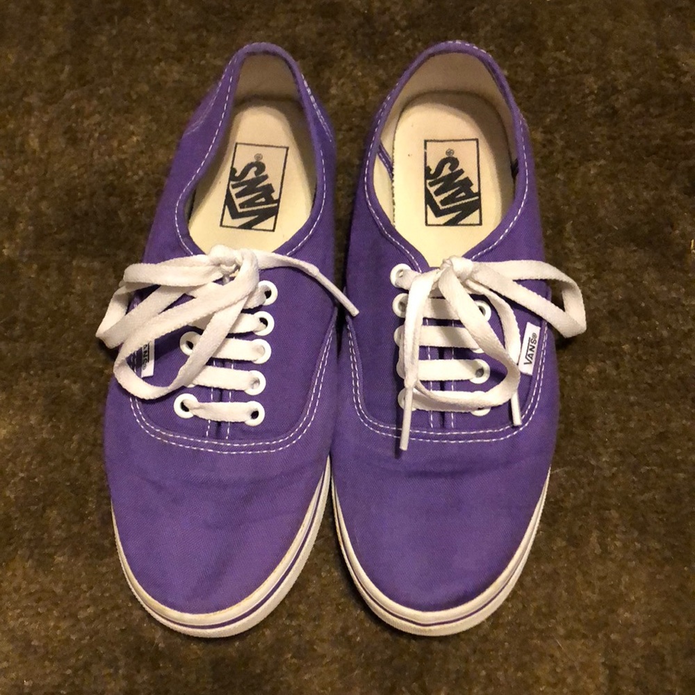 Purple lo pro vans size 7.5